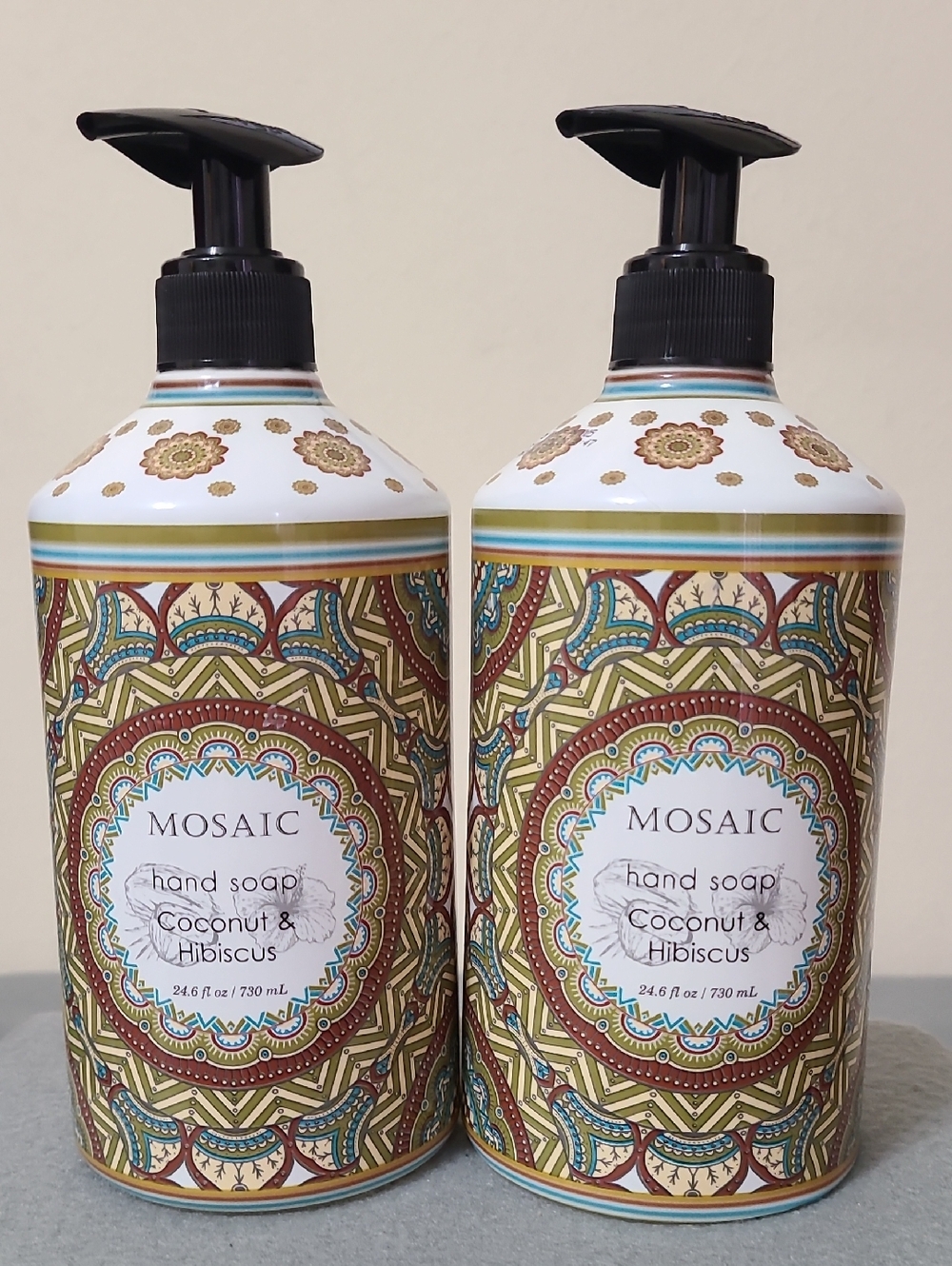 Mosaic Coconut & Hibiscus Liquid Hand Soap 24.6‎ oz each Set of 2 - NEW